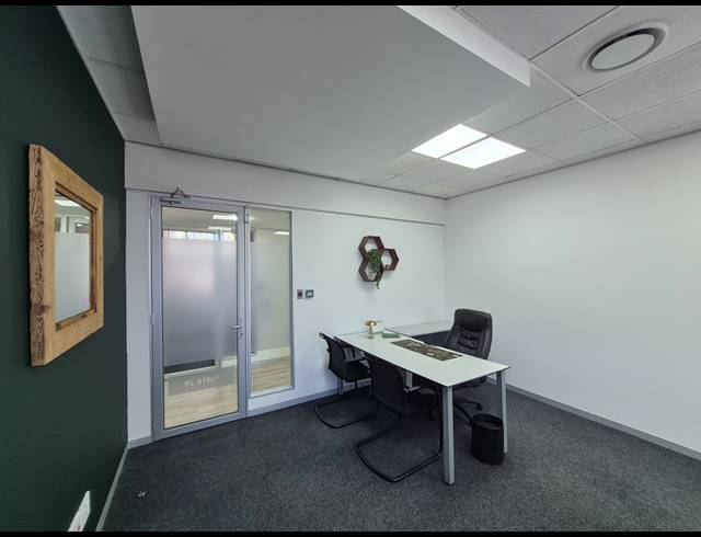 52M² OFFICE TO LET IN SANDTON CENTRAL